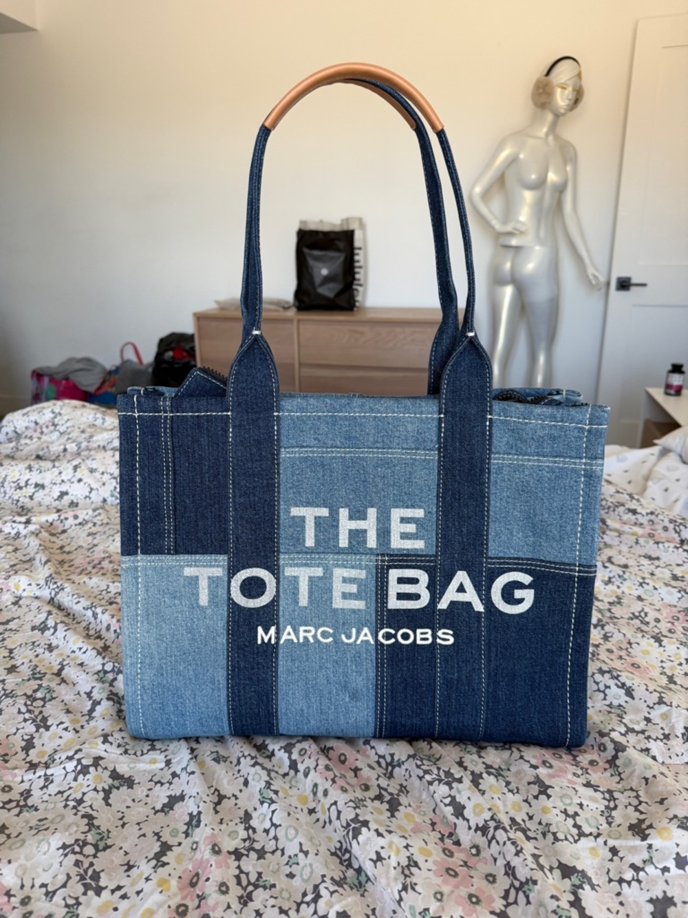 Marc Jacobs The Tote Bag LARGE Blue Denim - Picture 3 of 14